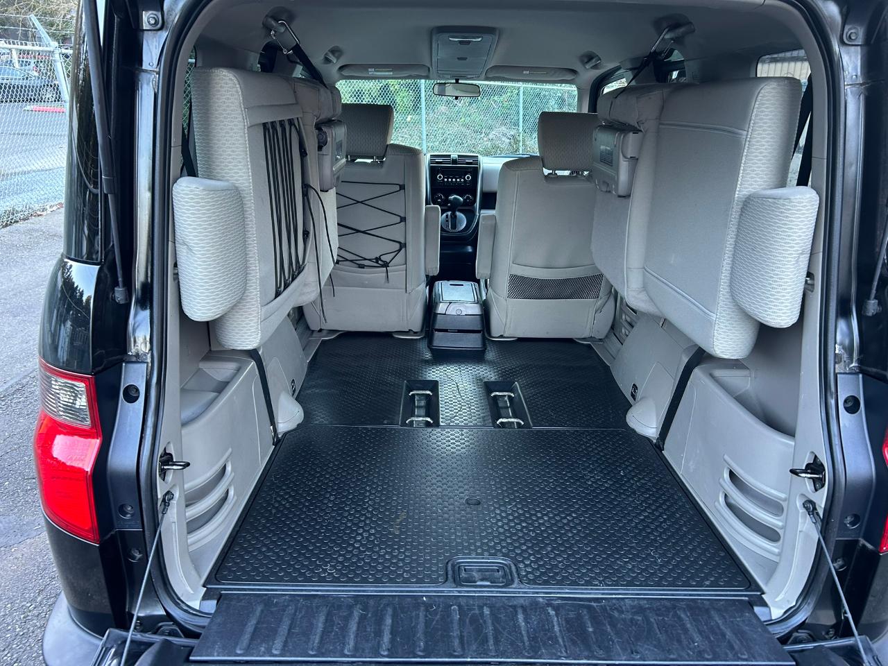 Honda Element EX 4WD AT 2010