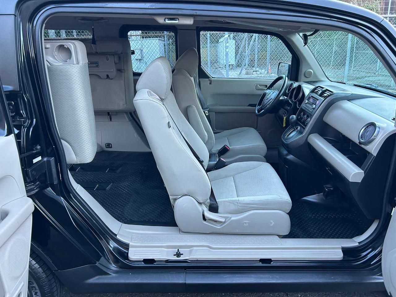 Honda Element EX 4WD AT 2010