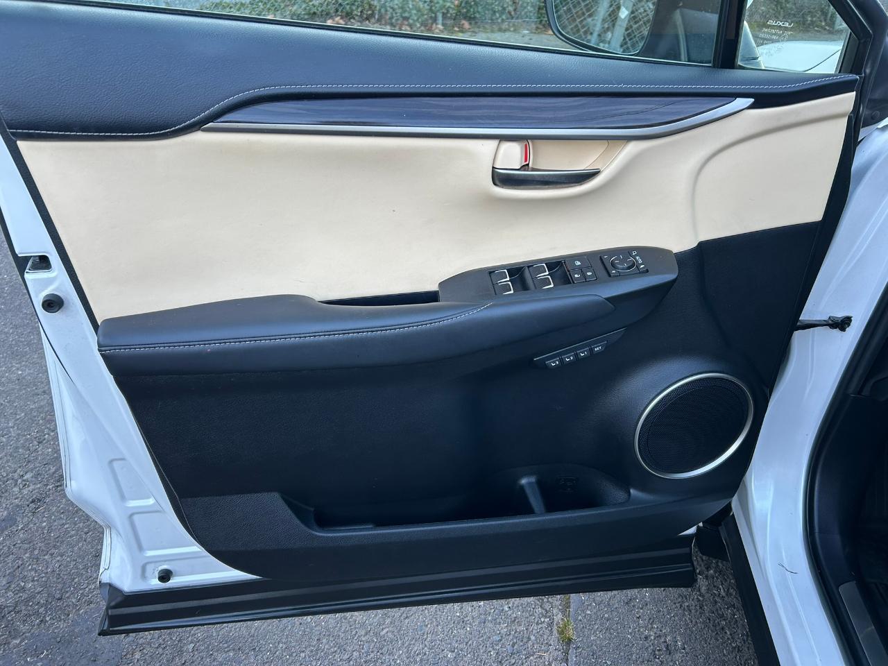 Lexus NX 300h AWD 2018