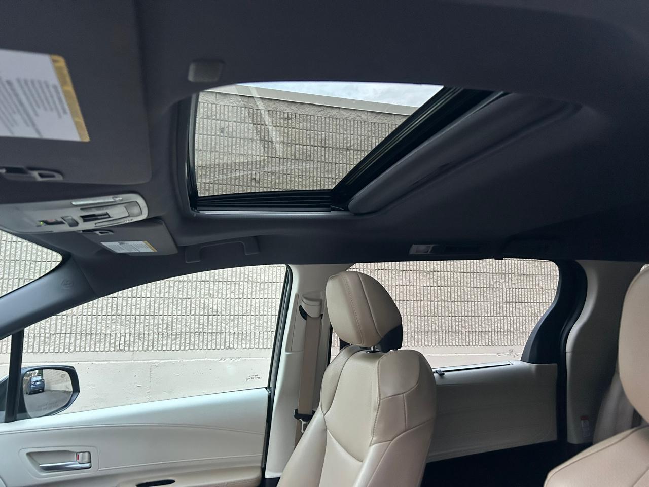 Toyota Sienna XLE 7-Passenger AWD 2022