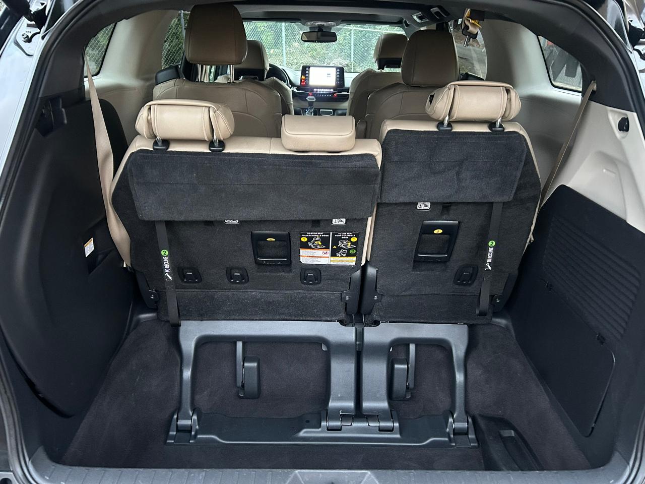 Toyota Sienna XLE 7-Passenger AWD 2022