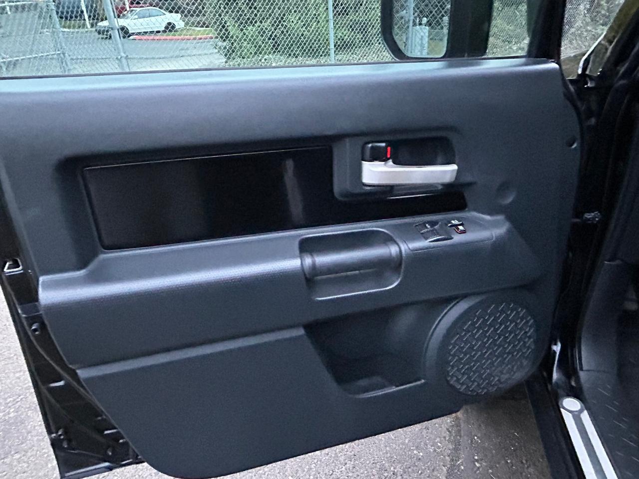 Toyota FJ Cruiser 4WD AT 2009