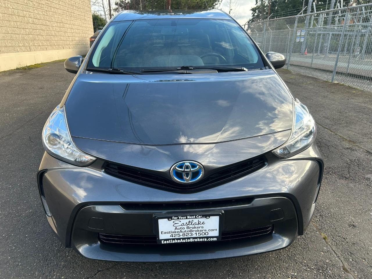 Toyota Prius V Four 2016