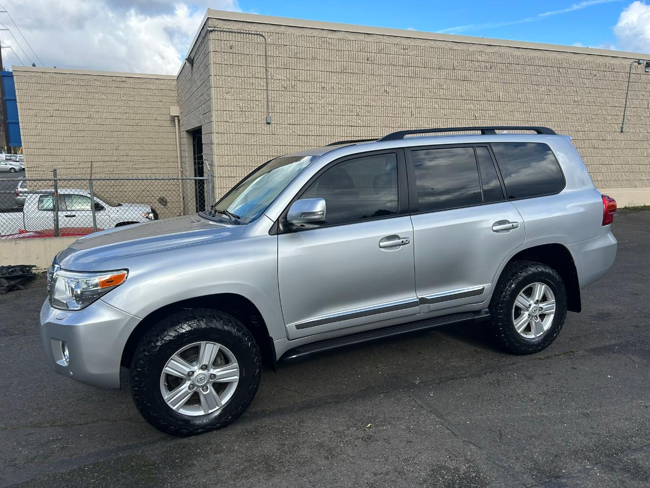 Toyota Land Cruiser 4WD 2014