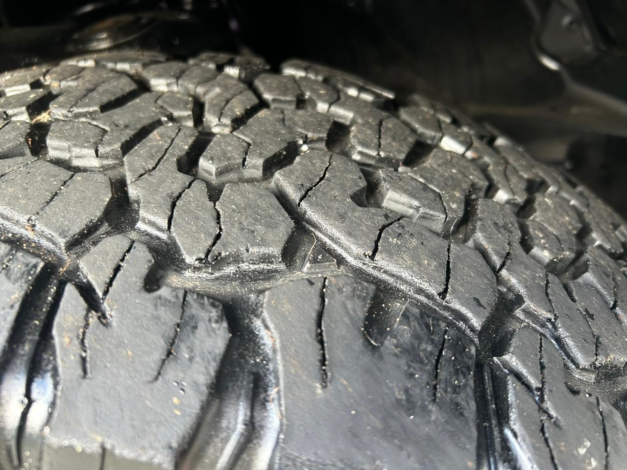 Toyota Land Cruiser 4WD 2014