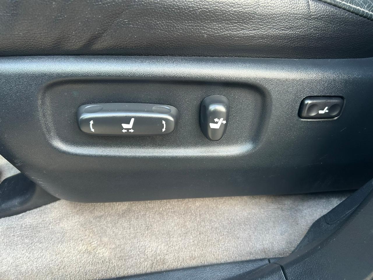 Toyota Land Cruiser 4WD 2014