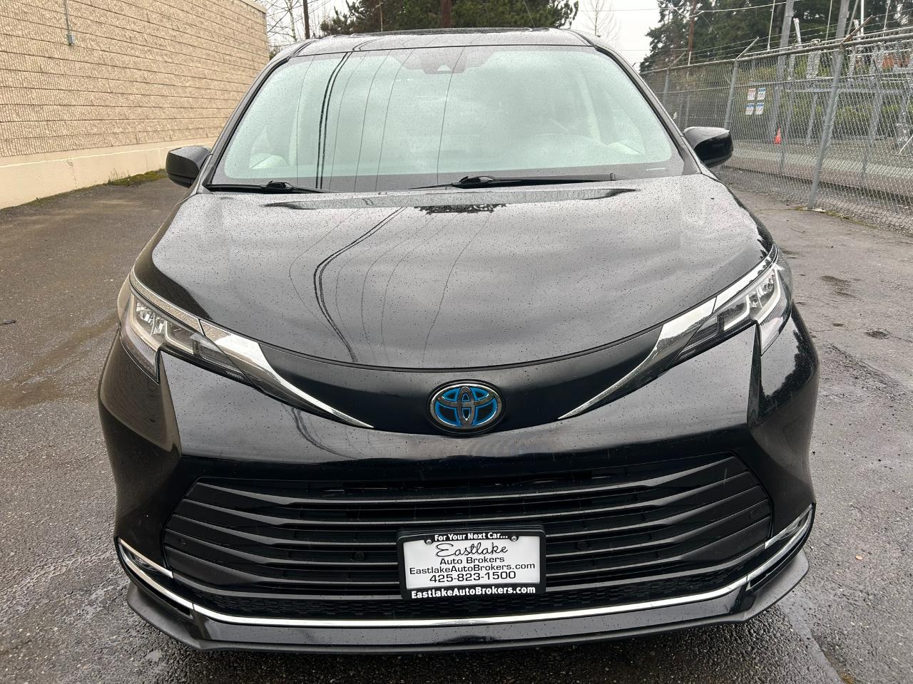 Toyota Sienna XLE 7-Passenger AWD 2023