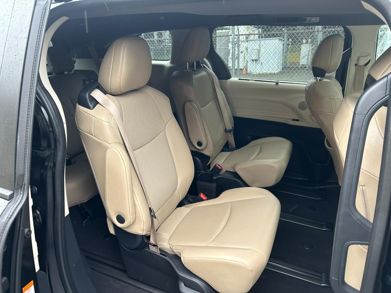 Toyota Sienna XLE 7-Passenger AWD 2023