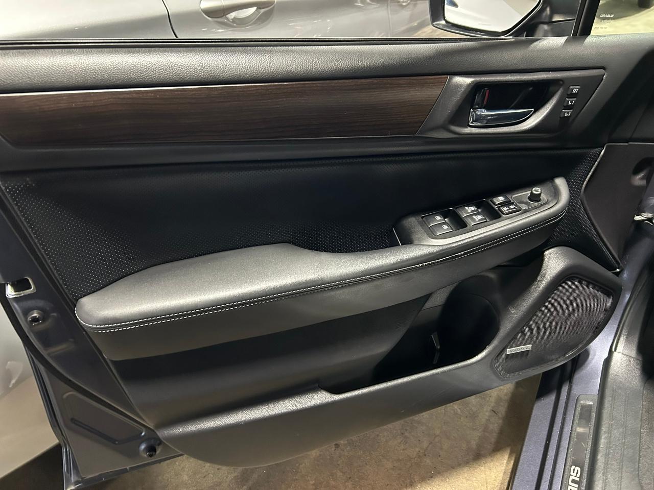 Subaru Legacy 2.5i Limited 2016