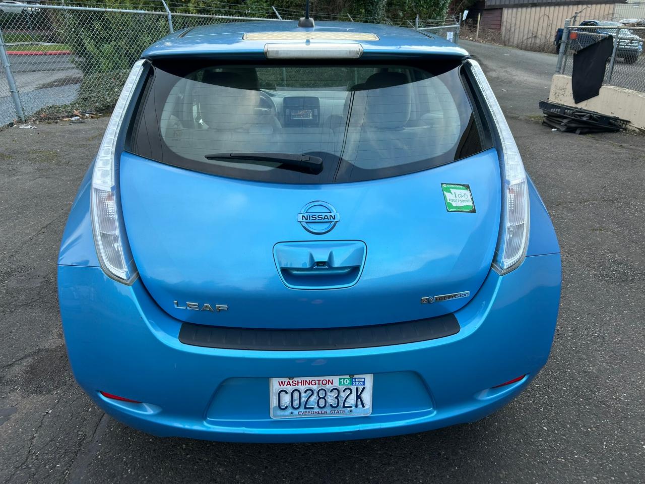 Nissan Leaf SL 2012