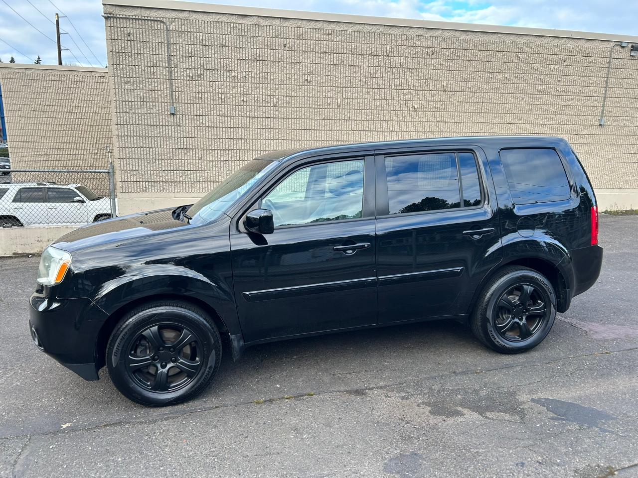 Honda Pilot EX-L 4WD 5-Spd AT with Navigation 2012