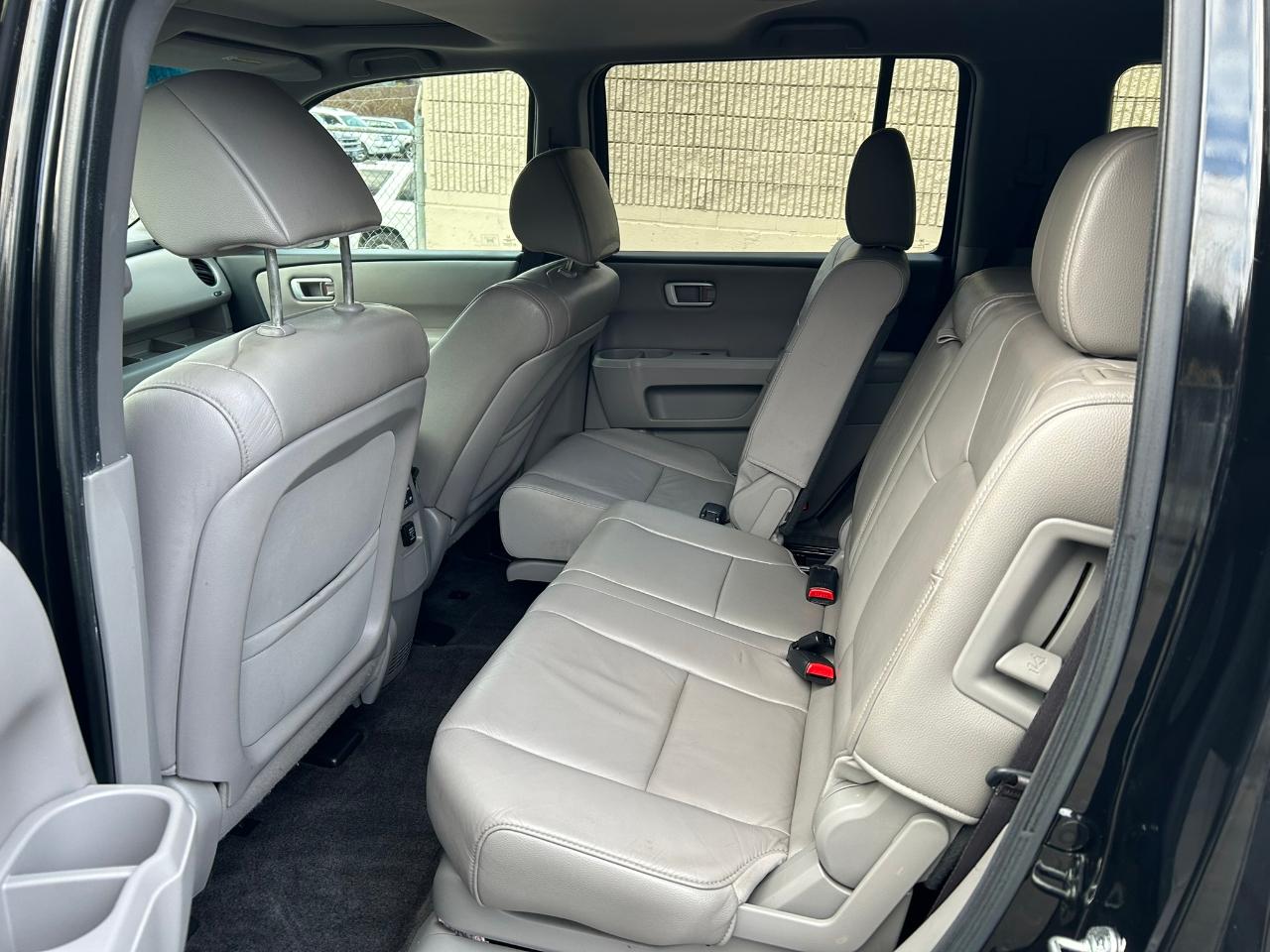 Honda Pilot EX-L 4WD 5-Spd AT with Navigation 2012