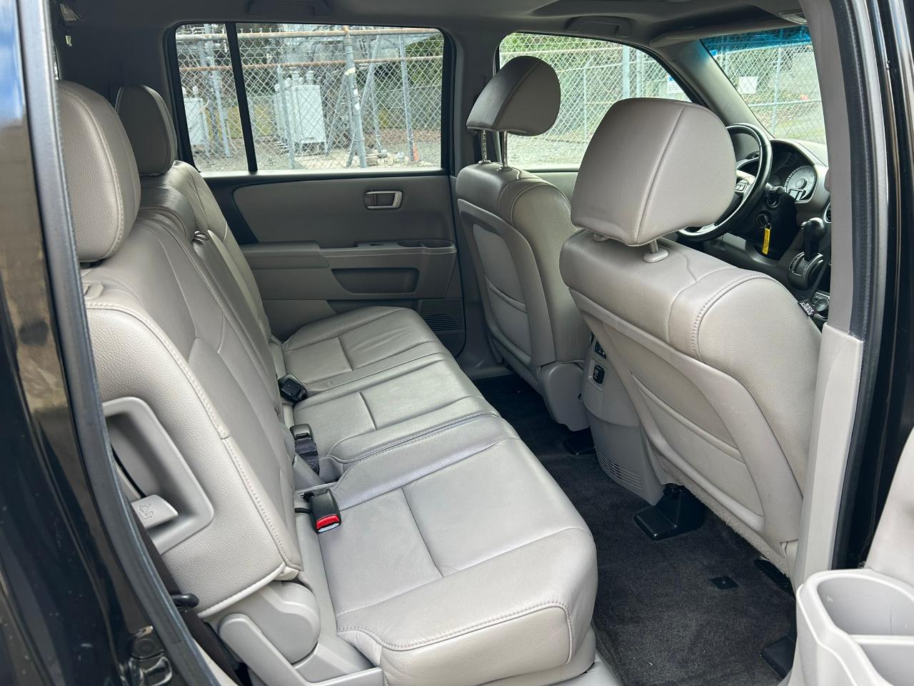 Honda Pilot EX-L 4WD 5-Spd AT with Navigation 2012