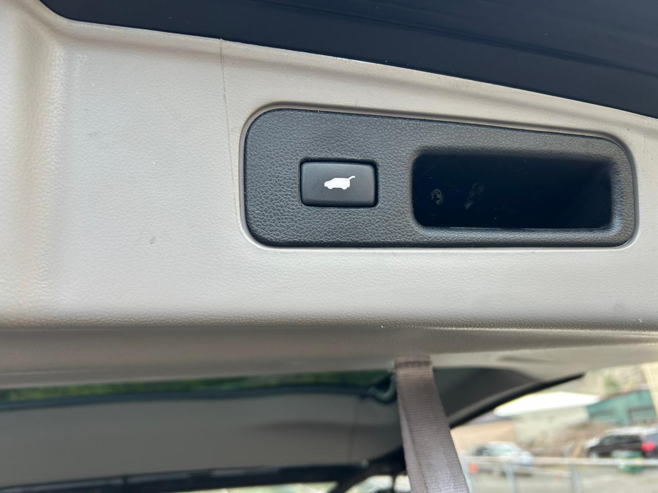 Honda Pilot EX-L 4WD 5-Spd AT with Navigation 2012