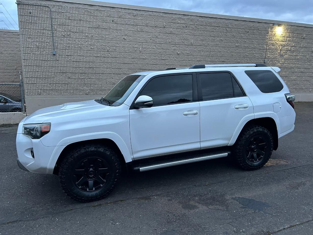 Toyota 4Runner  2016