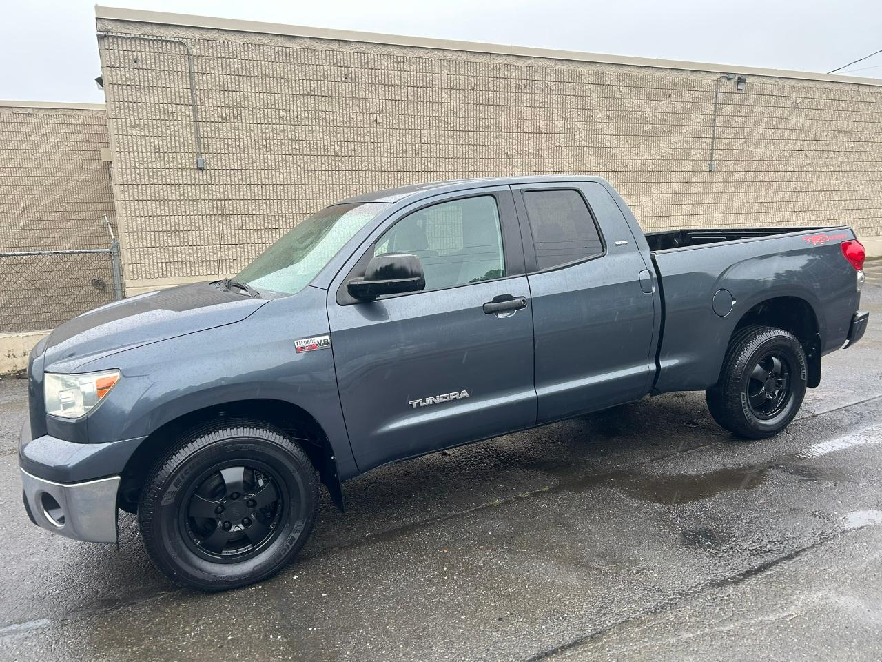 Toyota Tundra SR5 Double Cab 5.7L 4WD 2008