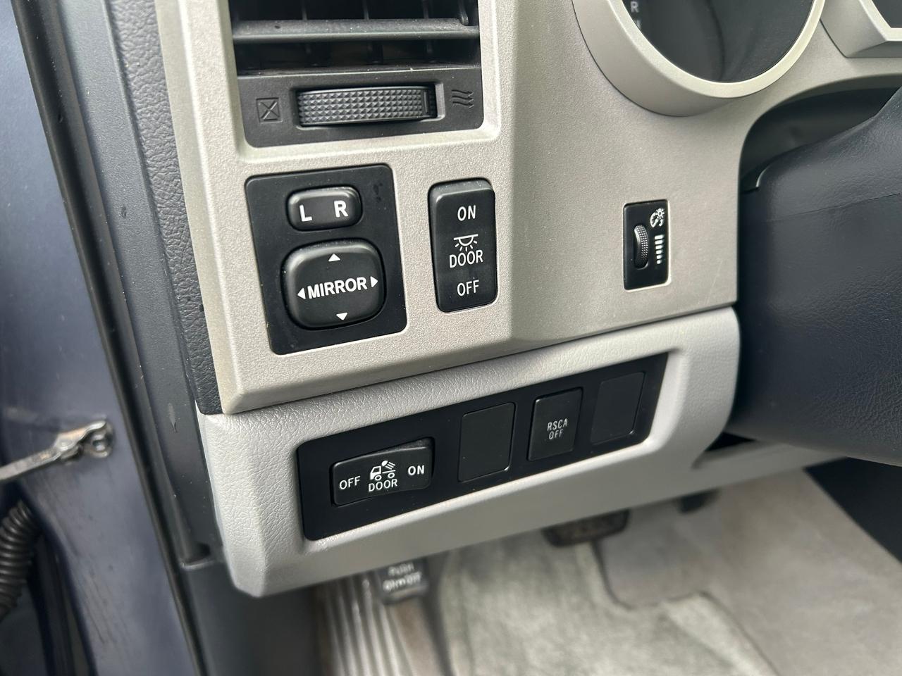 Toyota Tundra SR5 Double Cab 5.7L 4WD 2008