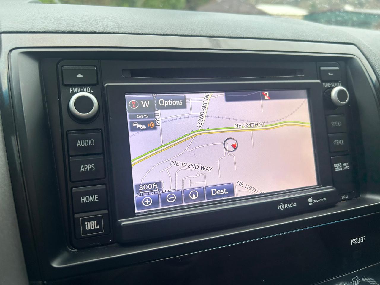 Toyota Sequoia Plantium 4WD FFV 2014