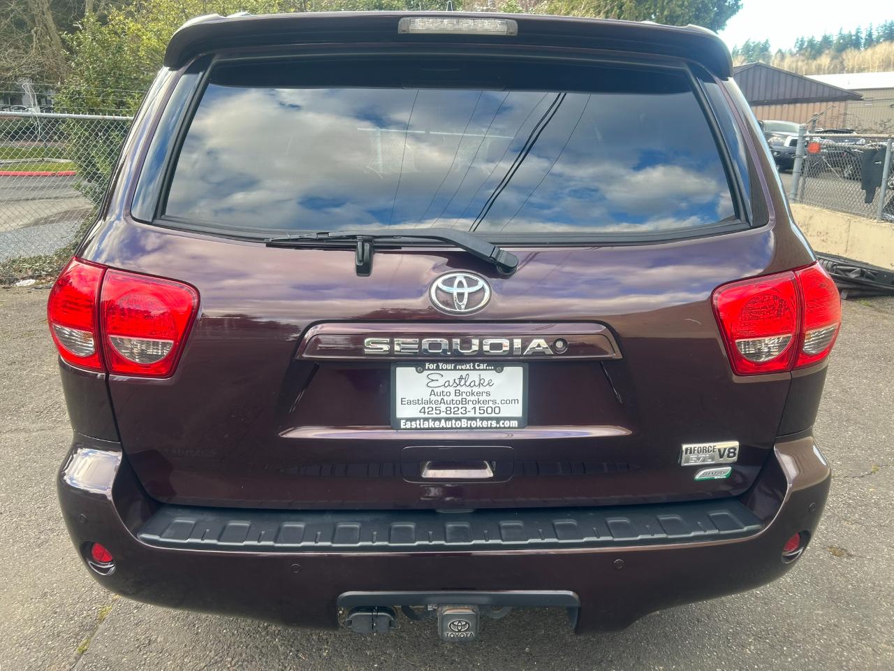 Toyota Sequoia SR5 5.7L 4WD FFV 2016