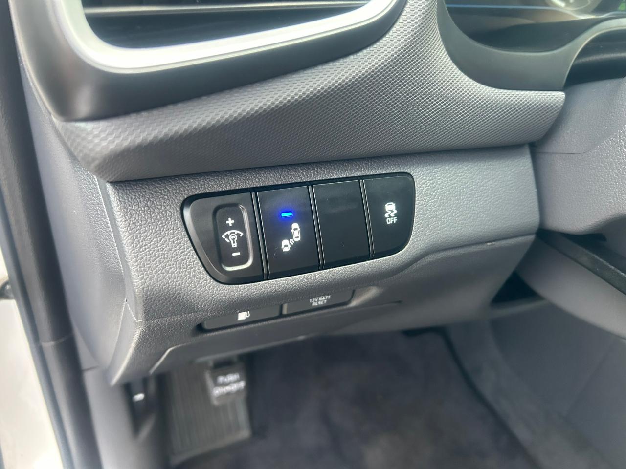 Hyundai Ioniq Hybrid  2018