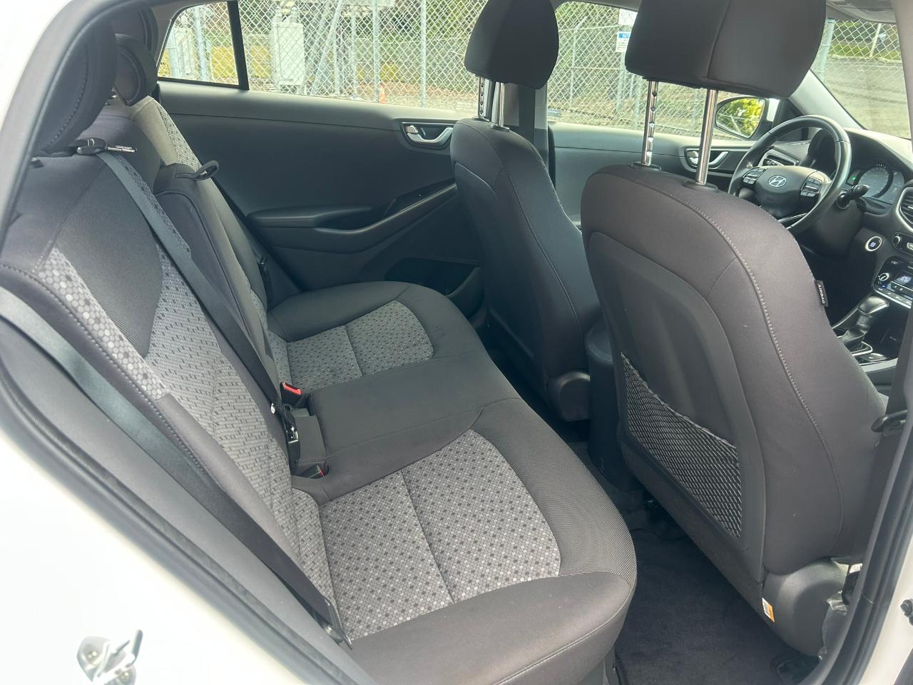 Hyundai Ioniq Hybrid  2018