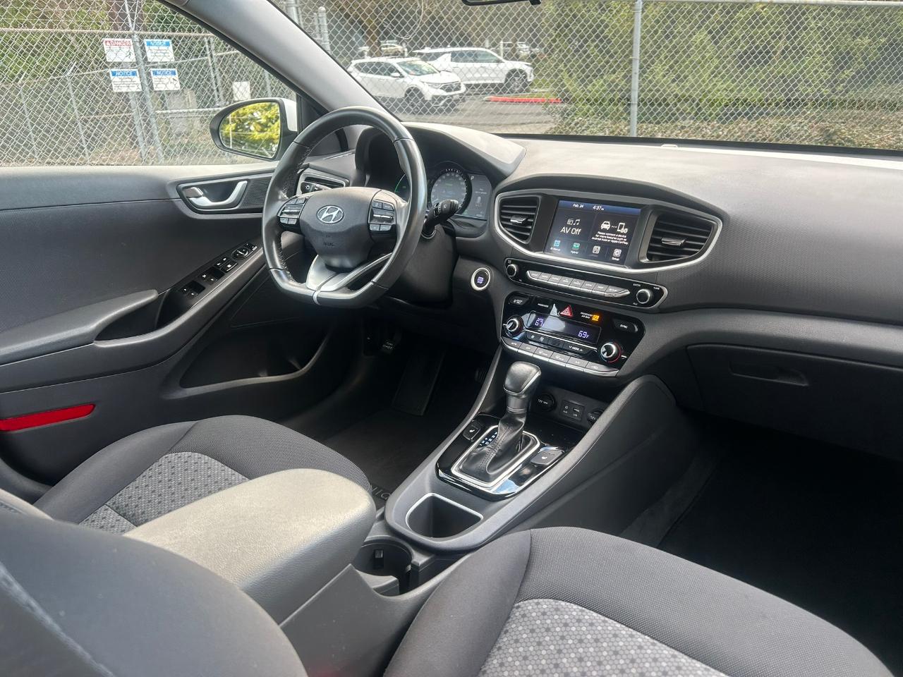 Hyundai Ioniq Hybrid  2018