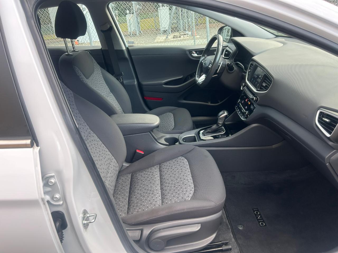 Hyundai Ioniq Hybrid  2018