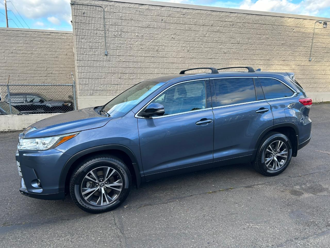 Toyota Highlander LE Plus AWD V6 2019