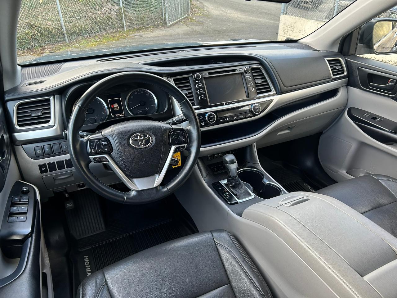 Toyota Highlander LE Plus AWD V6 2019
