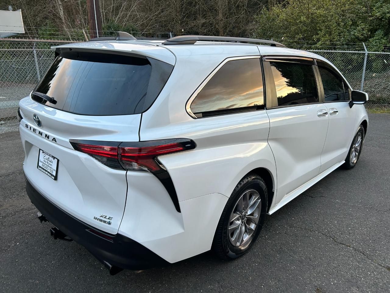 Toyota Sienna XLE 7-Passenger AWD 2022