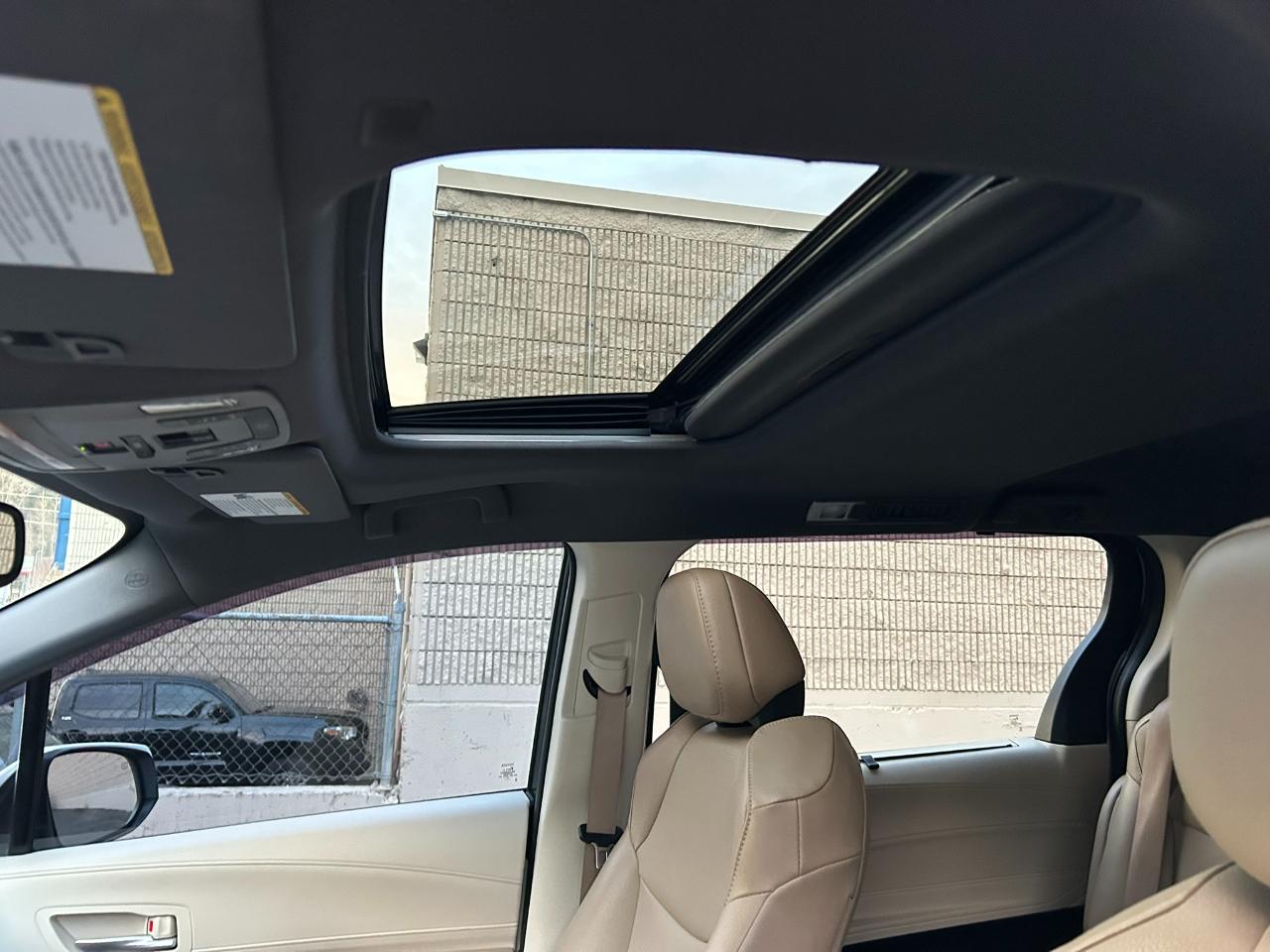 Toyota Sienna XLE 7-Passenger AWD 2022