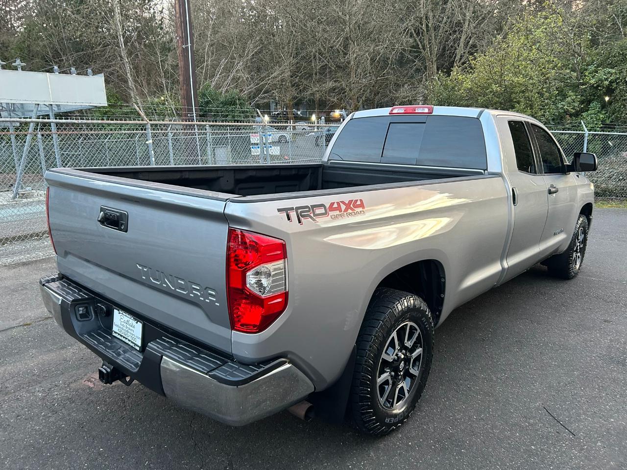 Toyota Tundra  2015