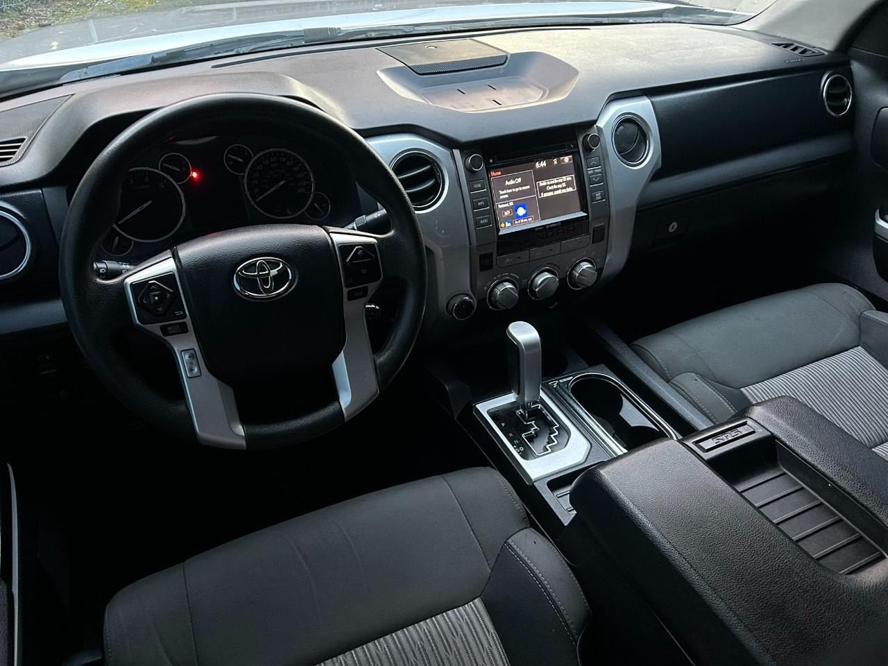 Toyota Tundra  2015