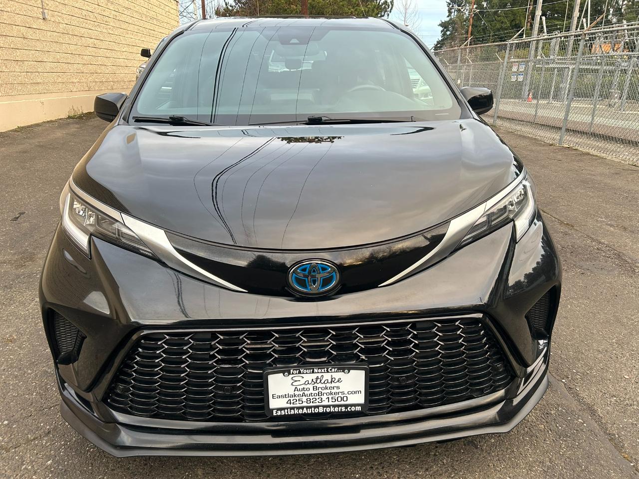 Toyota Sienna XSE 7-Passenger AWD 2021