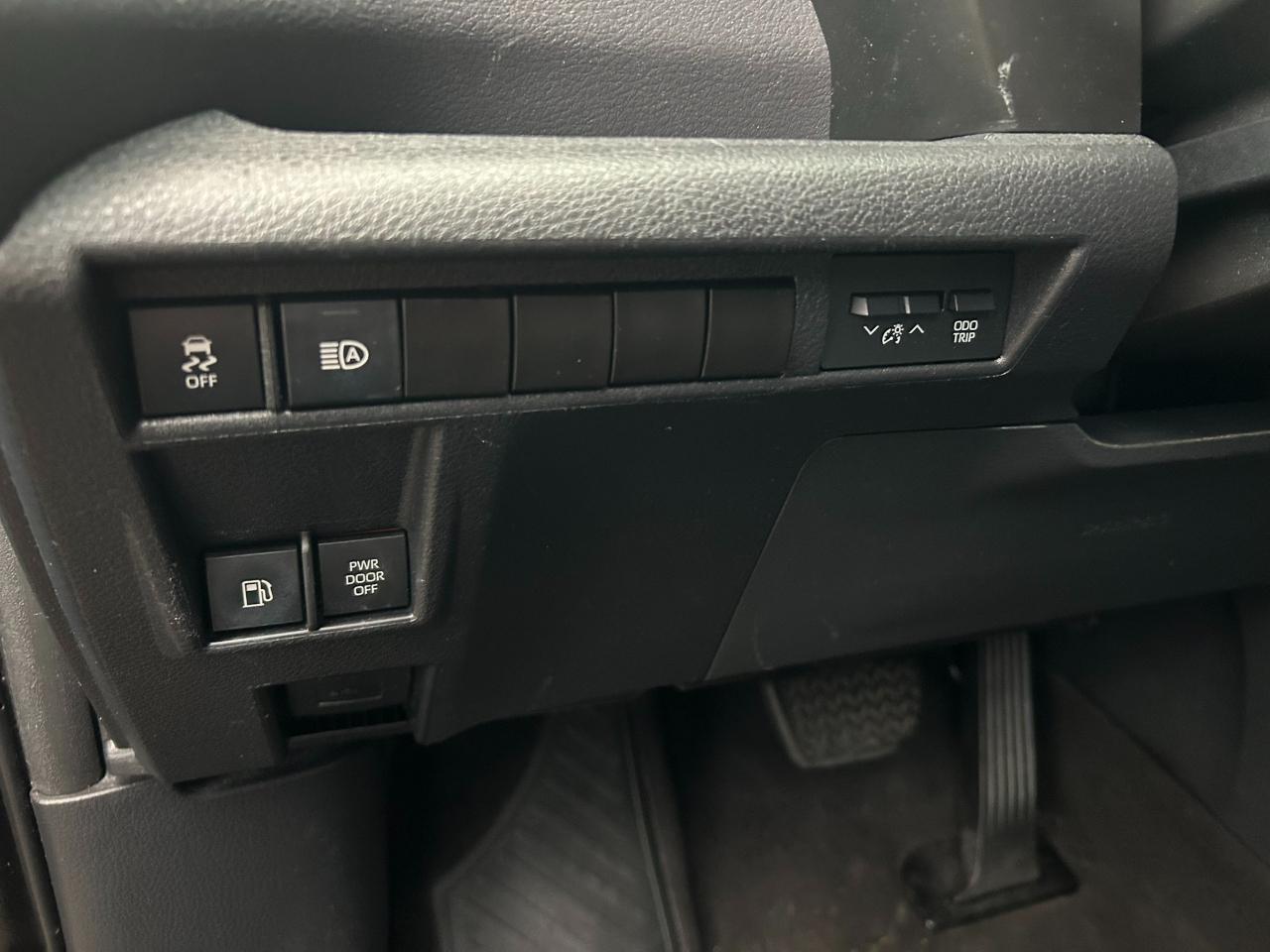 Toyota Sienna XSE 7-Passenger AWD 2021