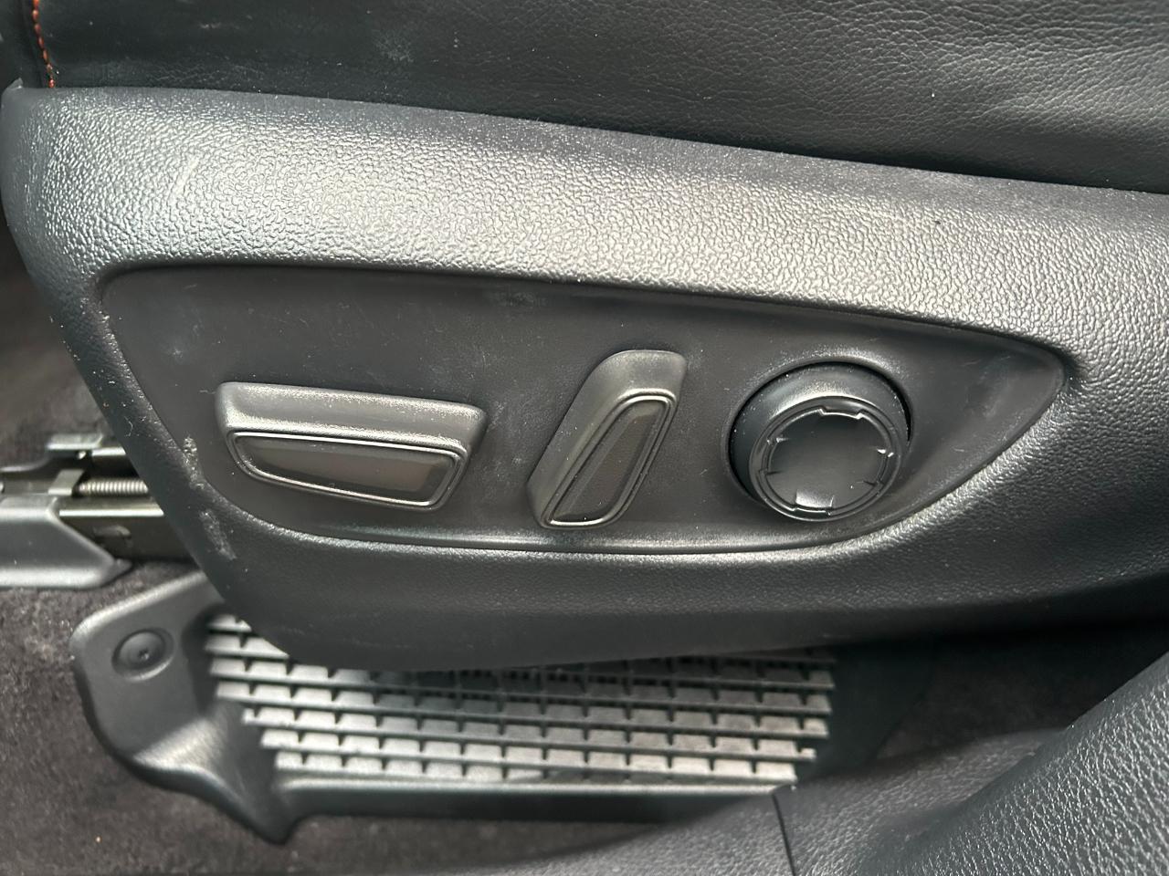 Toyota Sienna XSE 7-Passenger AWD 2021