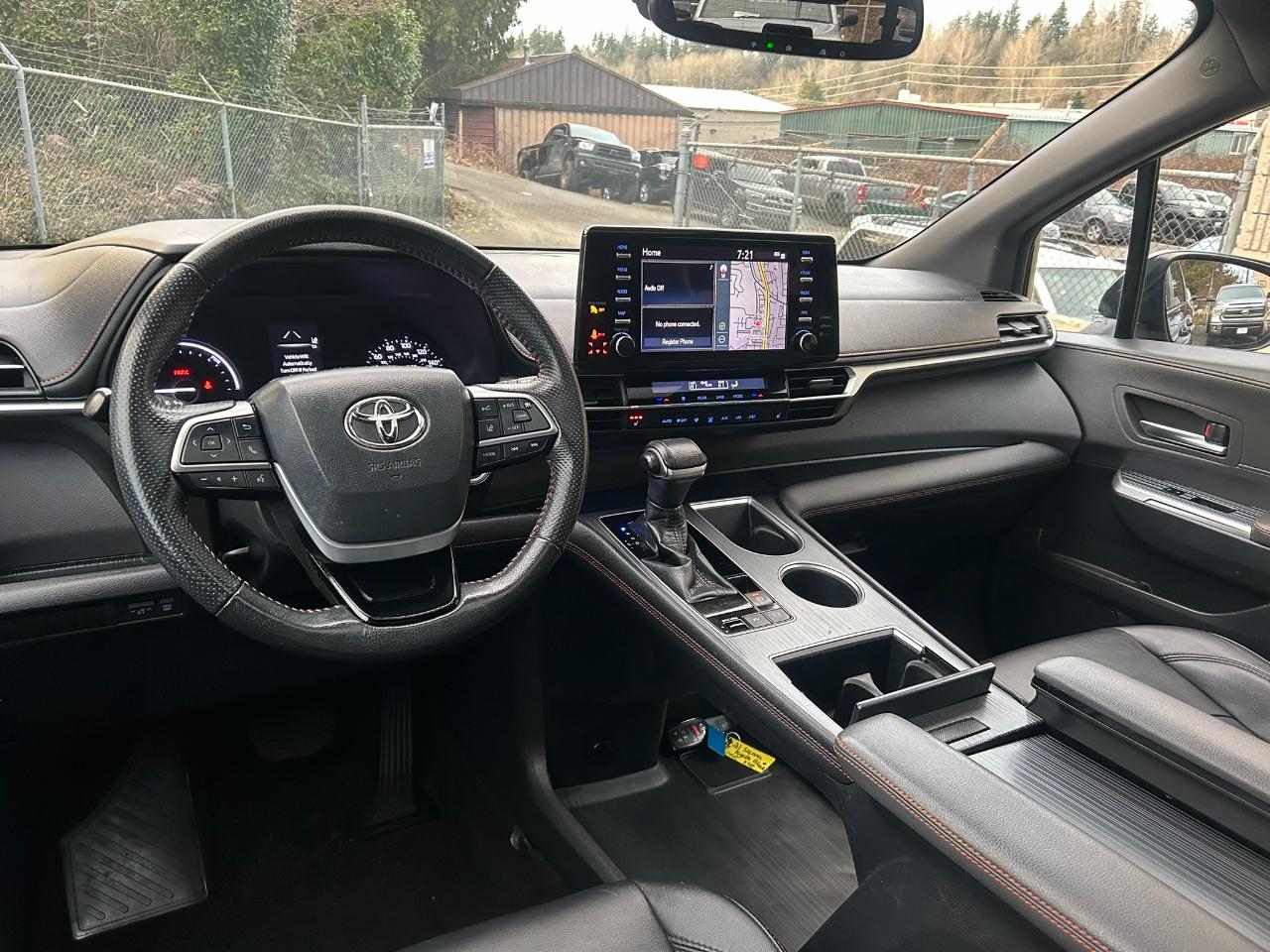 Toyota Sienna XSE 7-Passenger AWD 2021