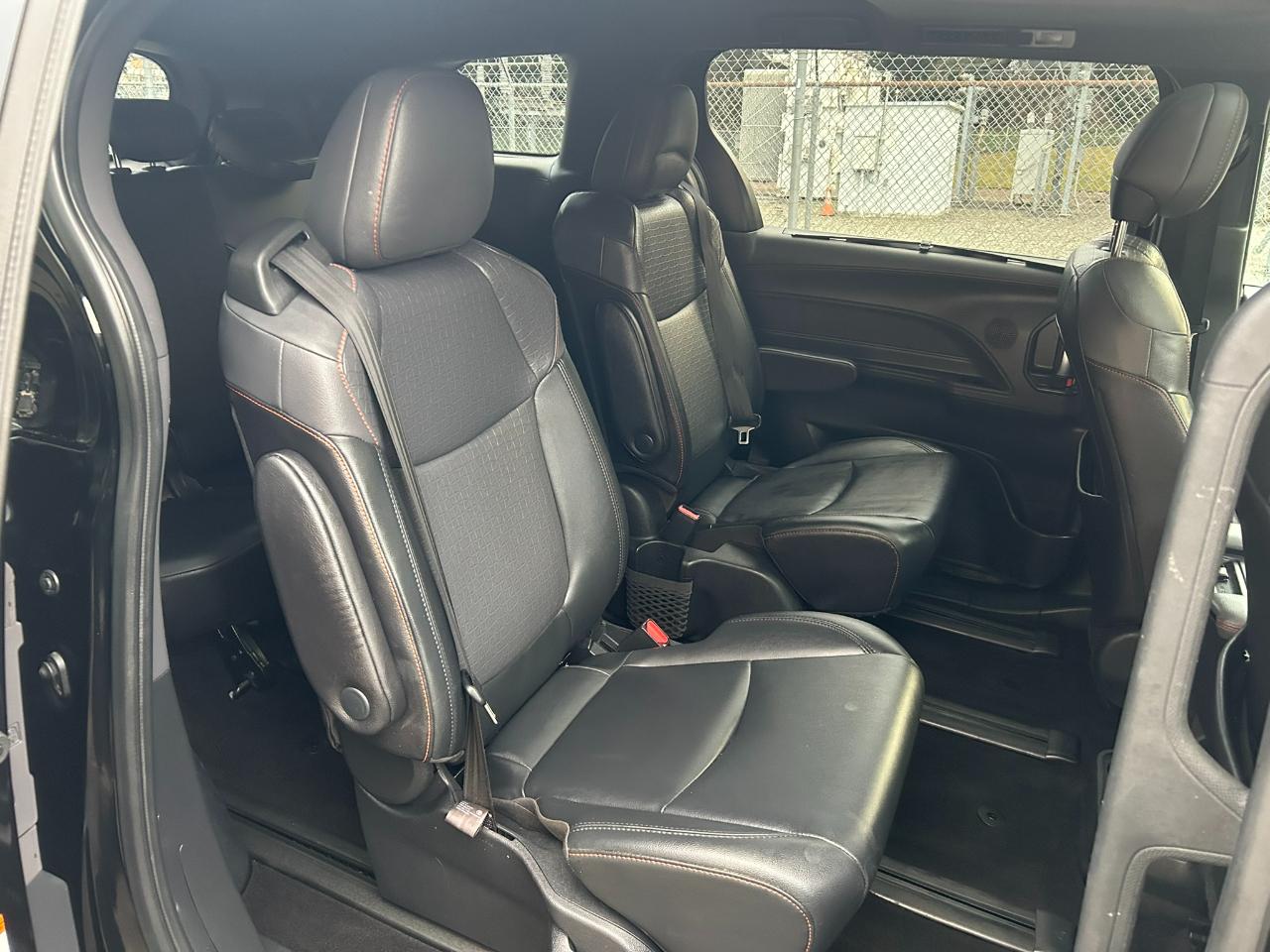 Toyota Sienna XSE 7-Passenger AWD 2021