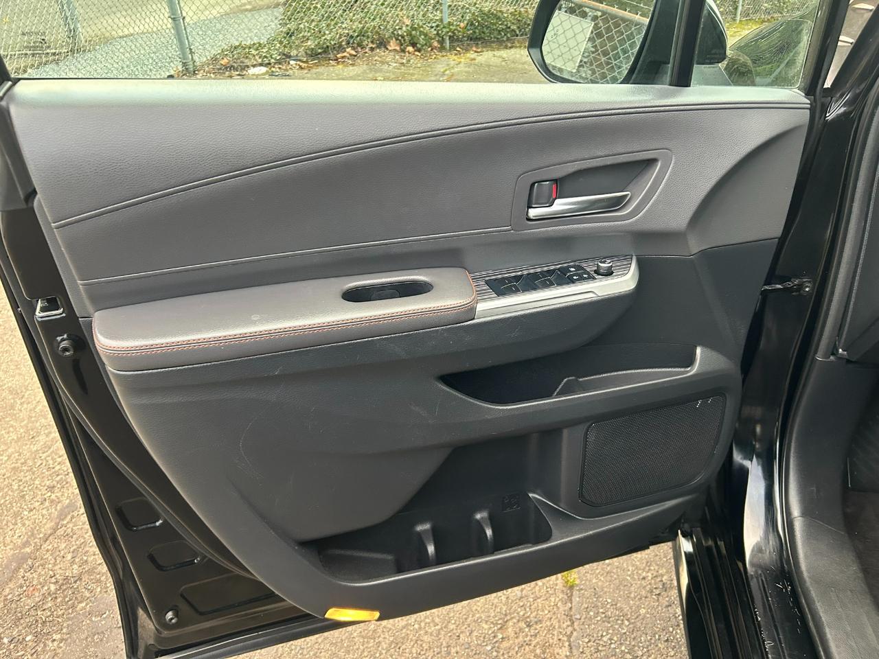 Toyota Sienna XSE 7-Passenger AWD 2021