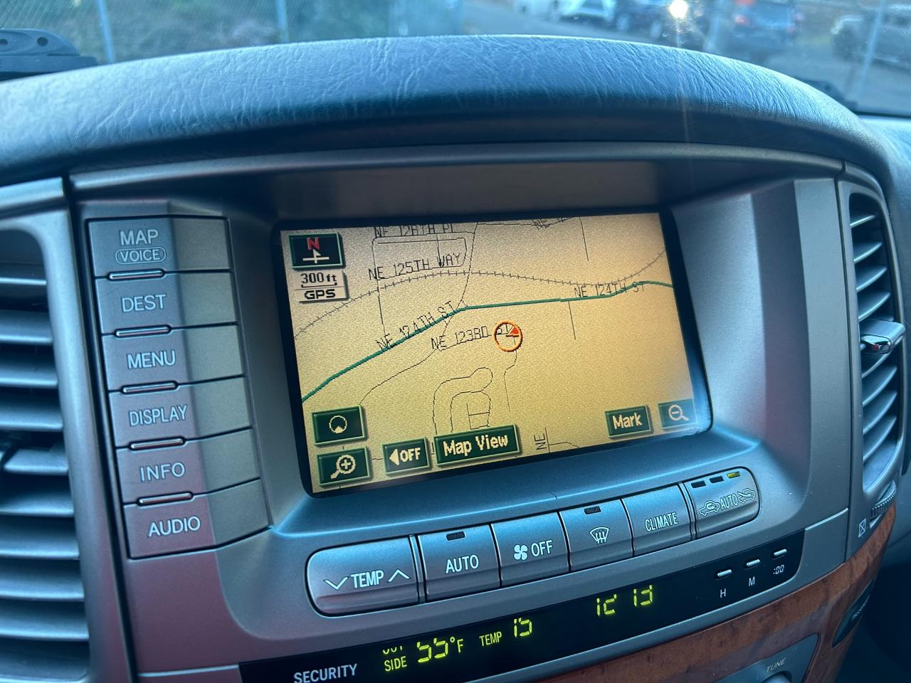 Lexus LX 470 Sport Utility 2006