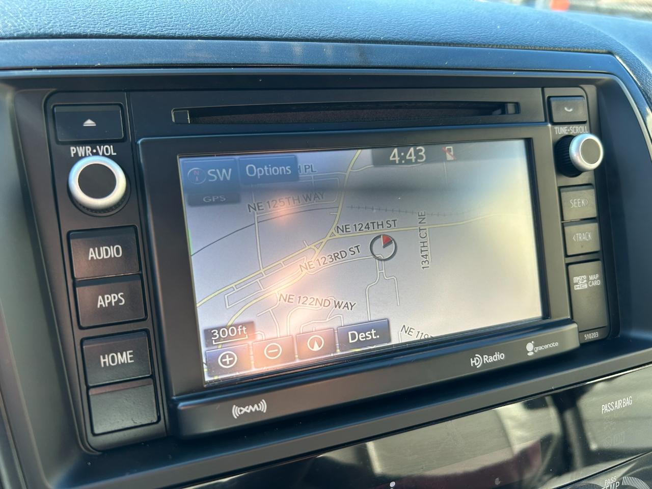 Toyota Sequoia SR5 5.7L 4WD 2018