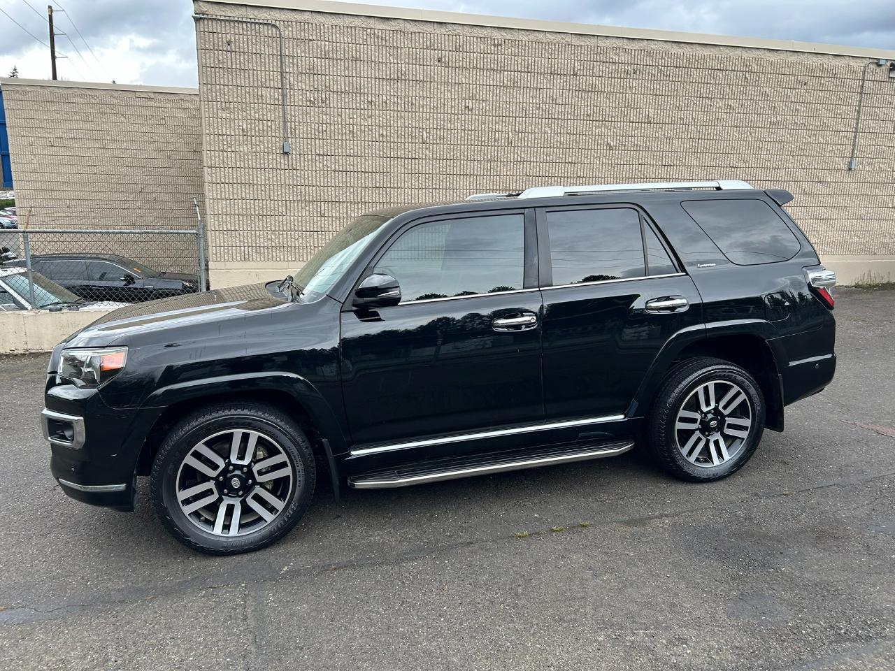 Toyota 4Runner Limited 4WD V6 2016