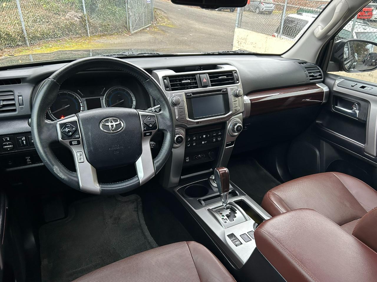 Toyota 4Runner Limited 4WD V6 2016