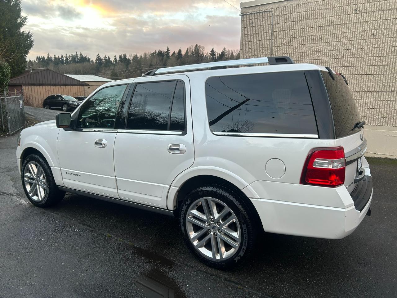 Ford Expedition Platinum 4WD 2016