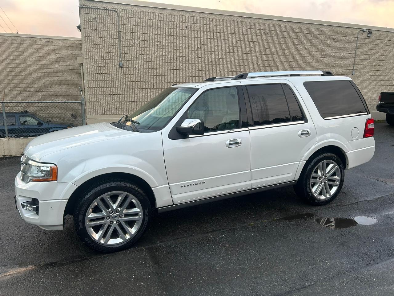 Ford Expedition Platinum 4WD 2016