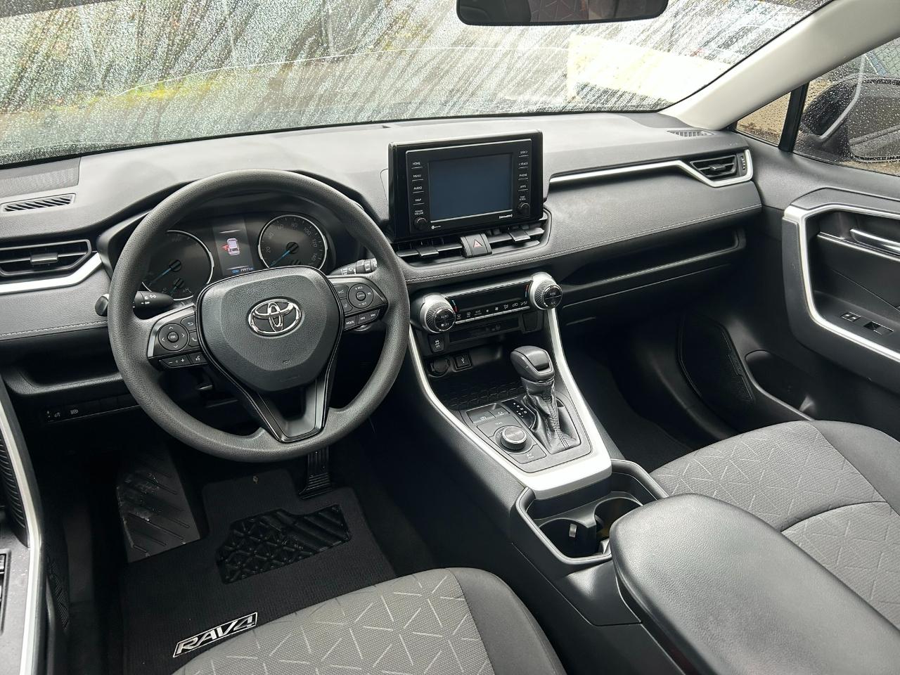Toyota RAV4 Hybrid XLE 2020