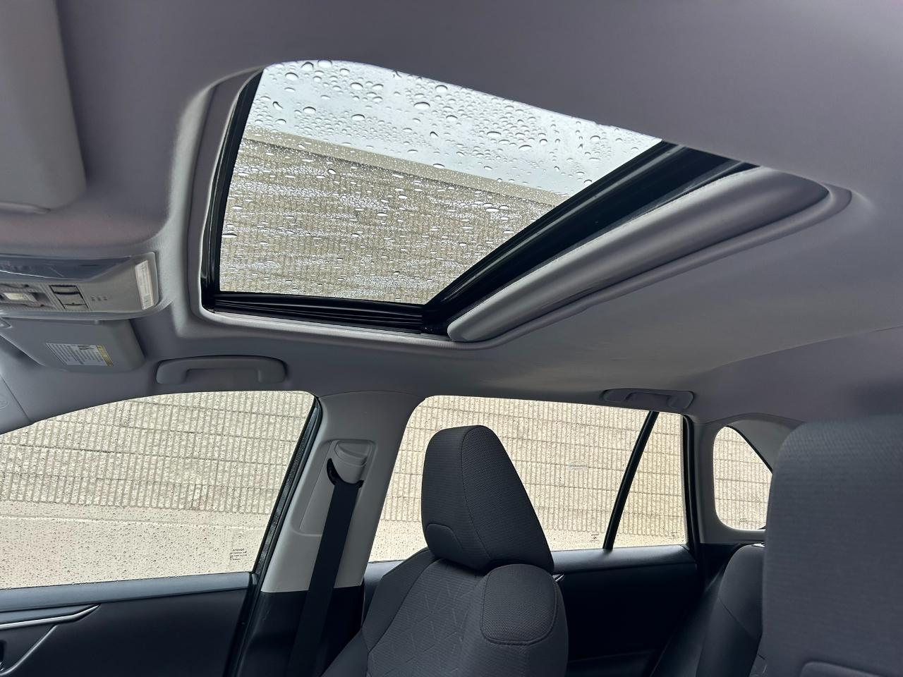 Toyota RAV4 Hybrid XLE 2020