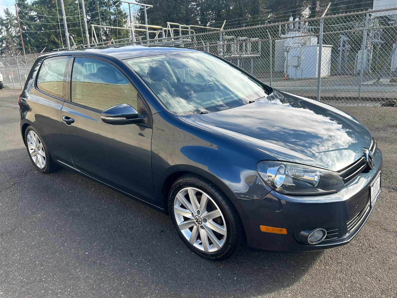 Volkswagen Golf 2.0L 2-Door TDI 2011