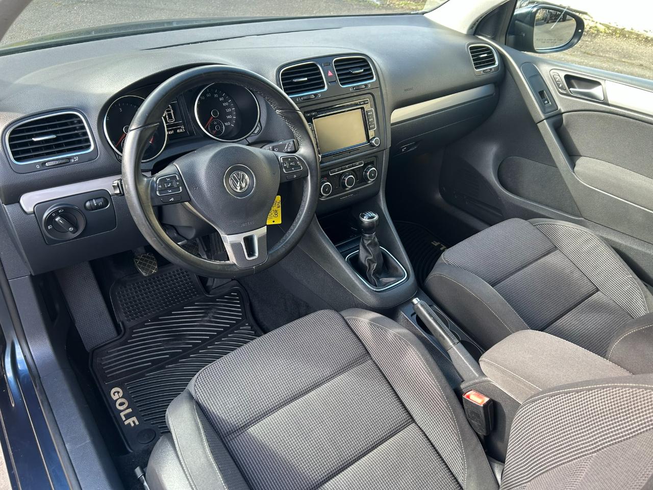 Volkswagen Golf 2.0L 2-Door TDI 2011