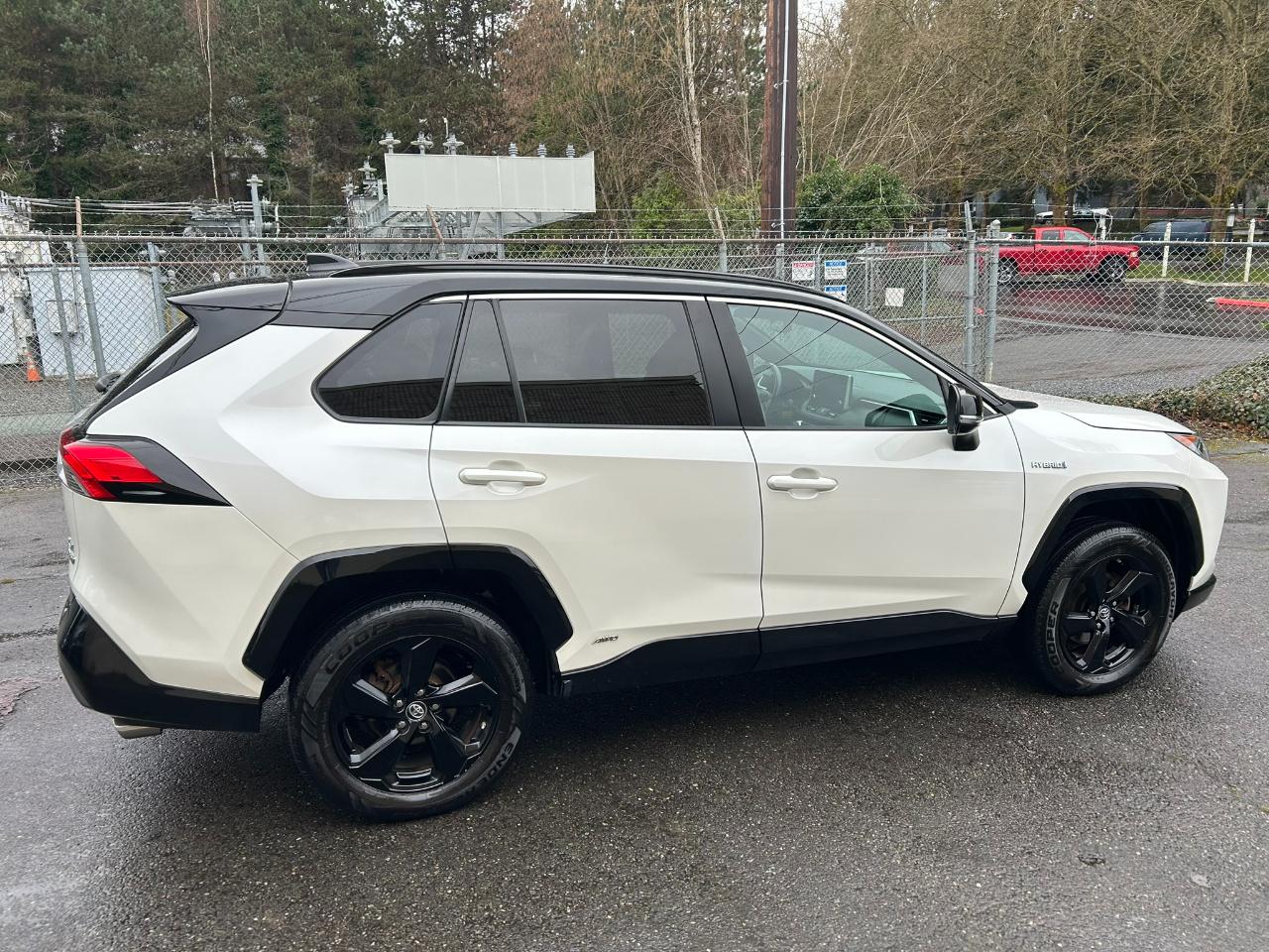Toyota RAV4 Hybrid XSE 2019